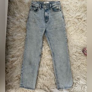 Abercrombie & Fitch Ultra High Rise Jeans